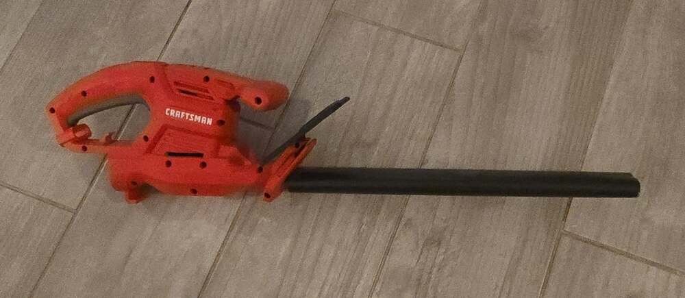 CRAFTSMAN CMEHT150 17 in. Electric Hedge Trimmer